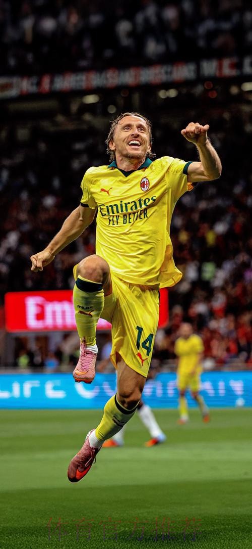 库尔图瓦:马塞洛技术最好 莫德里奇喜欢玩手机 库尔图瓦:马塞洛技术最好 莫德里奇喜欢玩手机